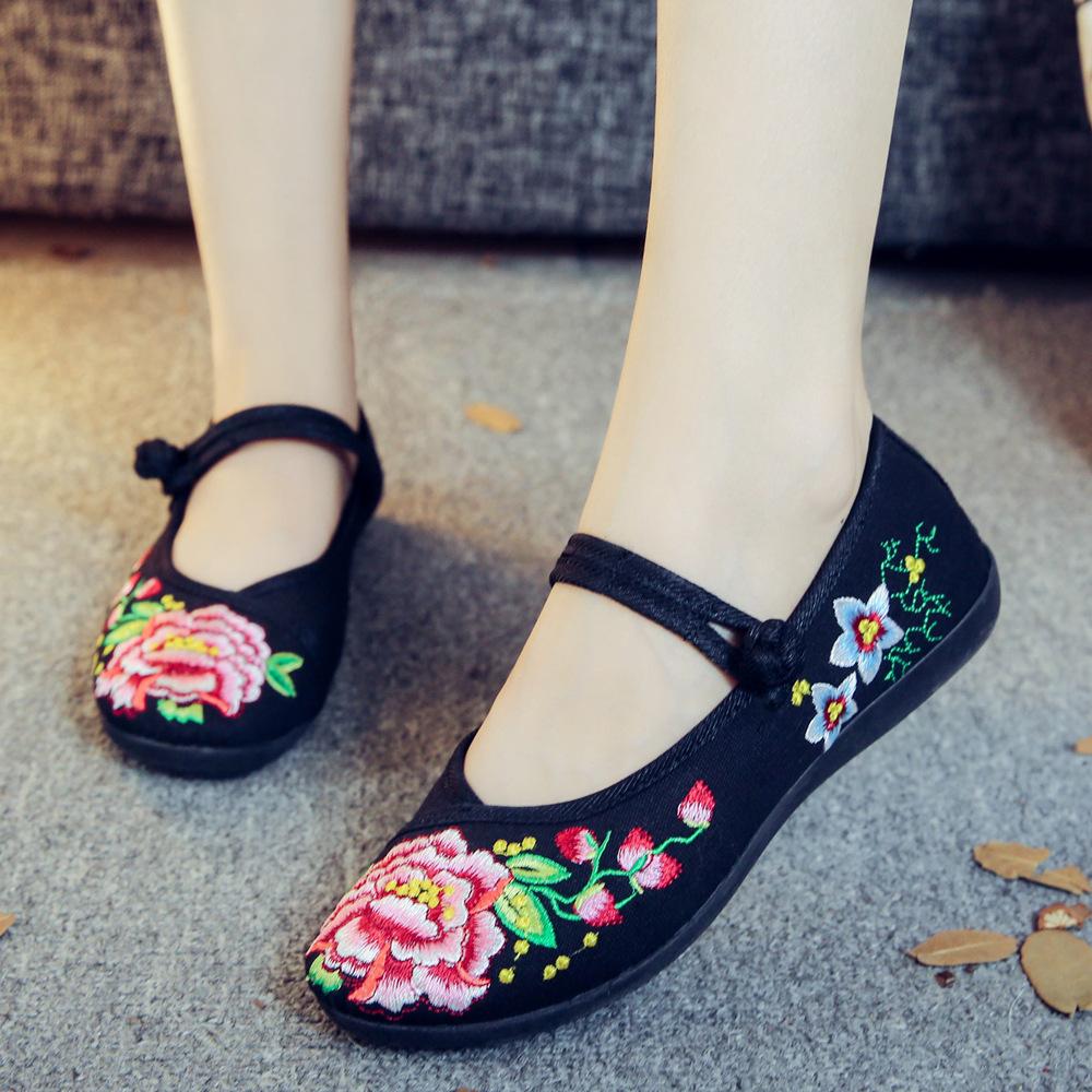 北京布鞋刺绣女鞋平底绣花鞋单鞋盘扣